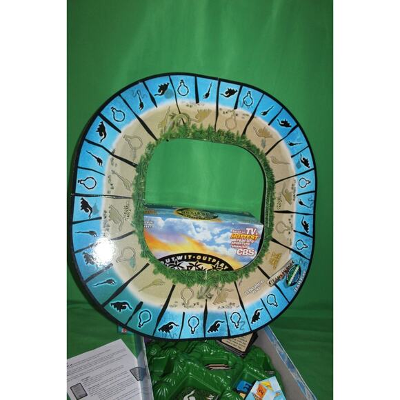 Mattel Survivor CBS Board Game - Picture 3 of 6